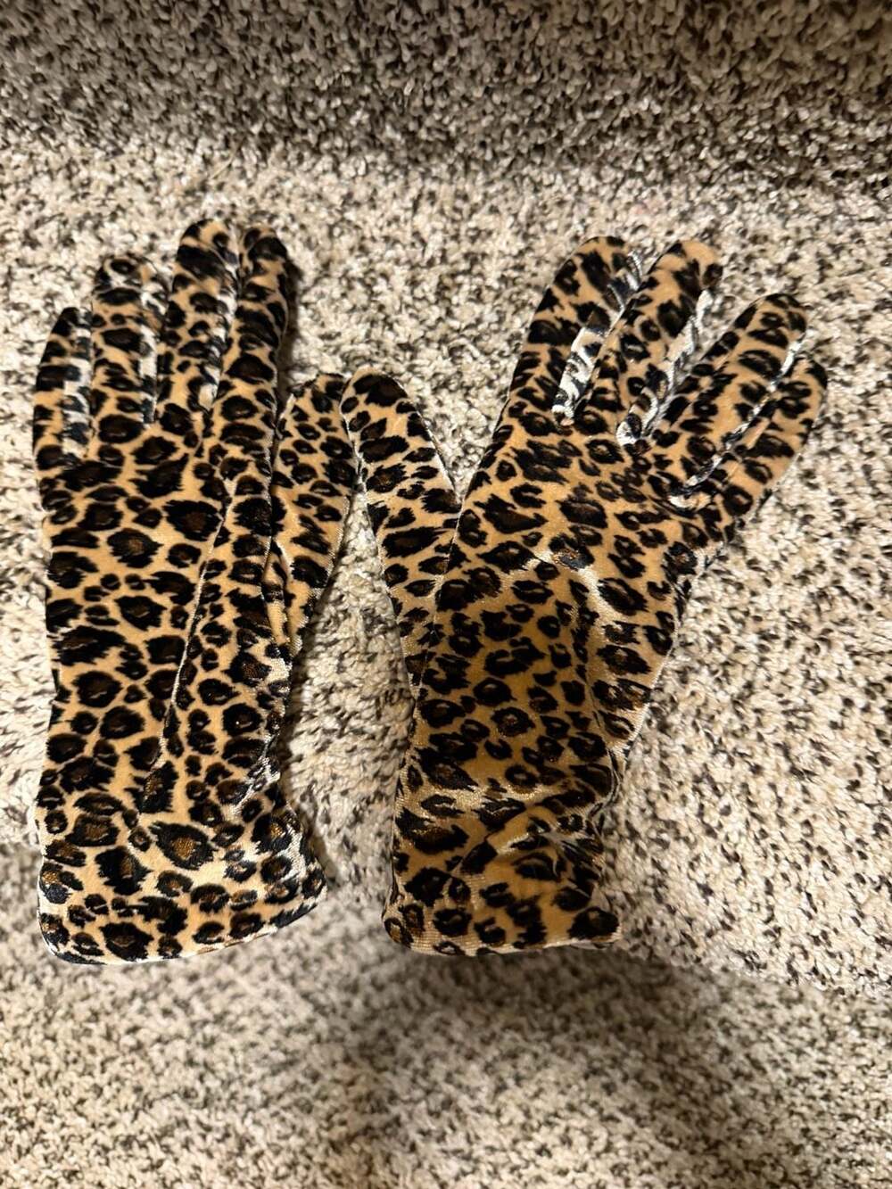 Croft & Barrow Leopard Print Thinsulate Gloves Velvet Warm Winter